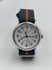 Relógio masculino Timex Weekender mostrador branco indiglo pulseira de náilon 38 mm - Nova bateria, usado comprar usado  Enviando para Brazil