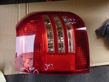 Lanterna traseira esquerda TOYOTA Corolla Runx 2003 8156013490 [usada] [PA66623056] comprar usado  Enviando para Brazil