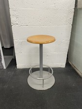 Ancien tabouret industriel d'occasion  Paris XIII