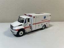 Caminhão Greenlight HD EMS Ambulance International Durastar Fire Rescue em escala 1/64 comprar usado  Enviando para Brazil