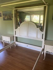 Post queen size for sale  East Hampton