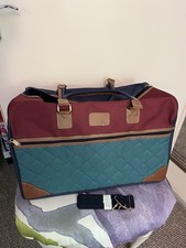 Avon weekend bag for sale  WHITCHURCH