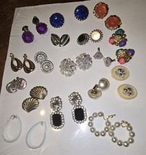 Pair vintage earrings. for sale  Gallatin