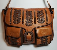 SADONA SADDELBAG SADONA SADONA DE ASPECTO ANGUSTIADO ISABELLA CON TACHUELAS $645 segunda mano  Embacar hacia Mexico