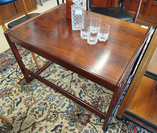 Table appoint palissandre d'occasion Table appoint palissandre d'occasion  Yffiniac