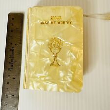 First Communion Prayer Book- Jesus Make Me Worthy White Celluloid Cover, usado segunda mano  Embacar hacia Argentina