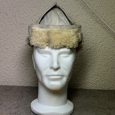 Bonnet fourrure daté d'occasion Bonnet fourrure daté d'occasion  Gien