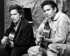 Póster brillante 8x10 foto música impresión de los cantantes estadounidenses Johnny Cash y Bob Dylan segunda mano  Embacar hacia Mexico