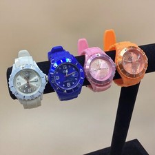 4x Relógios unissex resistentes à água pulseira de silicone ICE - PARA PEÇAS (J) MO#8755 comprar usado  Enviando para Brazil