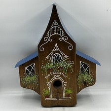 Telhado de madeira azul feito à mão para cama e café da manhã casa de pássaros pintada à mão 15 1/4” comprar usado  Enviando para Brazil