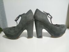 Scarpe stivaletti vari usato  Solza