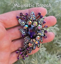 Juego de broches grandes MAGNÉTICOS ciruela y cristal AB en tono plata oscura. Broche morado segunda mano  Embacar hacia Mexico