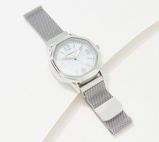 Isaac Mizrahi Live! Relógio com pulseira de malha magnética estojo octógono, Silvertone comprar usado  Enviando para Brazil