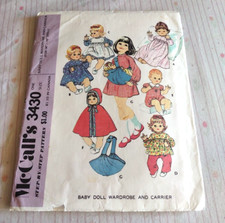 Porta-roupa de boneca bebê McCalls para boneca 14-16" padrão 3430 de 1972 comprar usado  Enviando para Brazil
