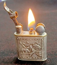 Ancien briquet essence d'occasion  Latour-de-France