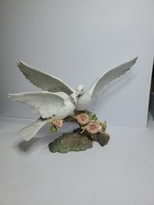 Estatueta vintage Maruri porcelana fina WINGS OF LOVE pombas brancas 1987 D-8706 comprar usado  Enviando para Brazil