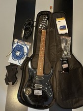 Chitarra elettrica per usato  Roma