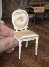 Cadeira vaidade vintage artesanal miniatura casa de bonecas estofada de seda pintada à mão comprar usado  Enviando para Brazil