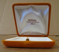 Hermes gift box usato  Vanzaghello