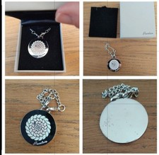 Guerlain key fob d'occasion  Expédié en Belgium
