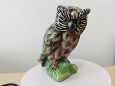 Usado, Linda estatueta decorativa de coruja. Pintado à mão com cores vibrantes, este exclusivo comprar usado  Enviando para Brazil