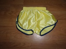 Short satiné jaune d'occasion  Brax