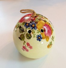 Pomander boule céramique d'occasion  Déols
