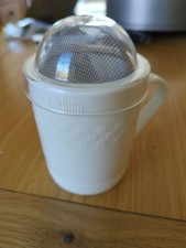 Pampered chef flour for sale  GRANTHAM