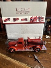 Usado, Caminhão de bombeiros Road Signature Series-1935 Mack Type 75 1:24 novo na caixa danos comprar usado  Enviando para Brazil