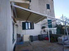 Tenda sole avvolgibile usato  Massa Lubrense