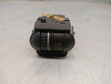 1K0941334B lichtschalter für VOLKSWAGEN SCIROCCO III (137 138) 2008 5260961 comprar usado 1K0941334B lichtschalter für VOLKSWAGEN SCIROCCO III (137 138) 2008 5260961 comprar usado  Enviando para Brazil