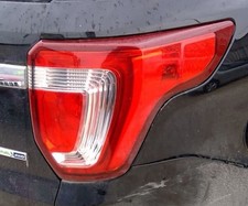 2016 ford explorer d'occasion  Expédié en Belgium