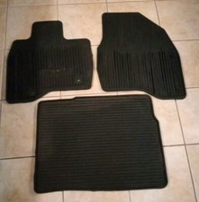 Tapete de assoalho Ford Explorer preto para todas as condições climáticas 2015-2019 fabricante de equipamento original conjunto de 3 - dianteiro e traseiro, usado comprar usado  Enviando para Brazil