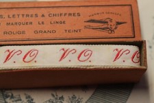 Initiales monogrammes brodés d'occasion  La Rochelle