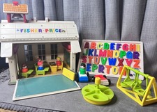 Antigo Fisher Price Little People Play School House Bell Cadeiras Swing Letras Brinquedo comprar usado  Enviando para Brazil