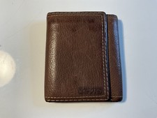 Carteira masculina de couro marrom com três dobras Levi’s comprar usado  Enviando para Brazil