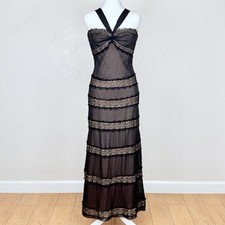 Vestido maxi novo sem etiquetas BCBGMaxAzria preto de seda e renda em camadas com nude tamanho 8, usado comprar usado  Enviando para Brazil