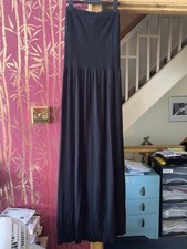 Flattering black strapless for sale  CROYDON