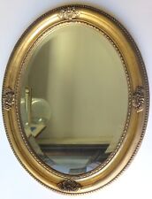 Uno specchio ovale usato  Avellino