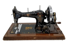 Singer sewing machine for sale  MIRFIELD