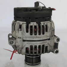 7711497138 alternatore renault usato  Italia