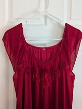 Beautiful red nightgown for sale  Canon