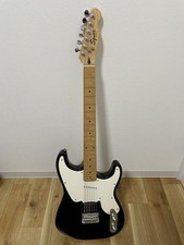 Squier black strato d'occasion  Expédié en Belgium