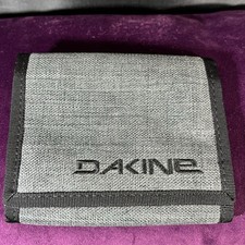 Dakine diplomat tri for sale  Lancaster