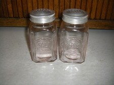 Autêntico Hazel Atlas PINK em relevo SAL & PEPPER SHAKERS comprar usado  Enviando para Brazil