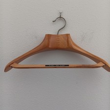 Cabides de madeira pesada Brooks Brothers 18" feitos na Itália comprar usado  Enviando para Brazil