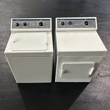 Usado, Casa de bonecas miniatura secadora de roupas e máquina de lavar roupa Town Square conjunto de metal comprar usado  Enviando para Brazil