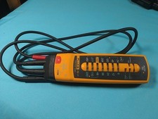 Fluke electrical voltage for sale  Leesburg
