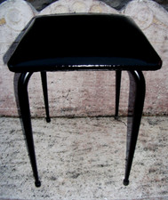 Tabouret noir design d'occasion  Moulins