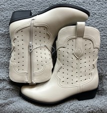 studded shoes 5 youth for sale  Cottage Grove